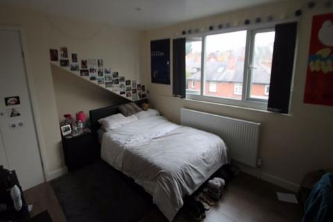 4 bedroom house to rent, Headingley Mount, Leeds