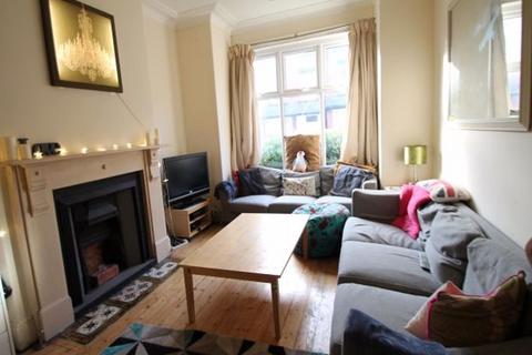 4 bedroom house to rent, Hessle Terrace, Leeds