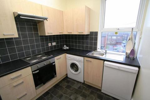 4 bedroom house to rent, Kendal Lane, Leeds