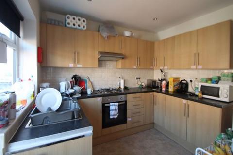 5 bedroom house to rent, Mayville Road, Leeds