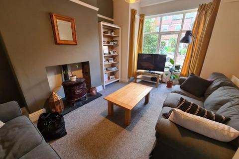 4 bedroom house to rent, Stanmore Road, Leeds