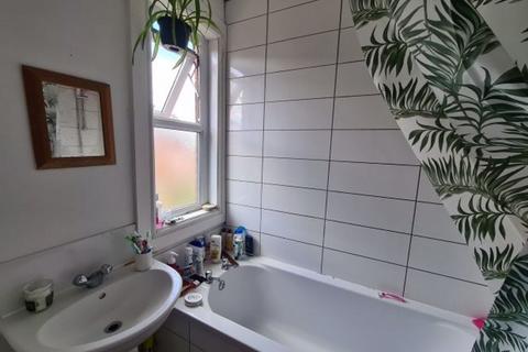1 bedroom in a house share to rent, Stanmore Street, Leeds
