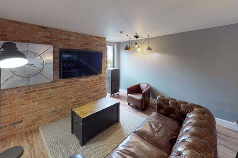 4 bedroom house to rent, Moorland Avenue, Leeds