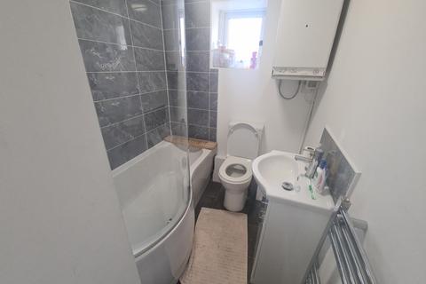 undefined, Ash Grove, Leeds
