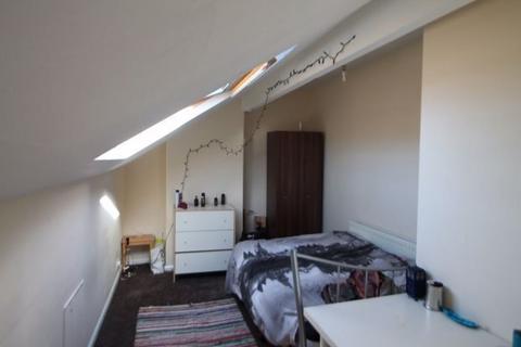2 bedroom house to rent, Beechwood Terrace, Leeds