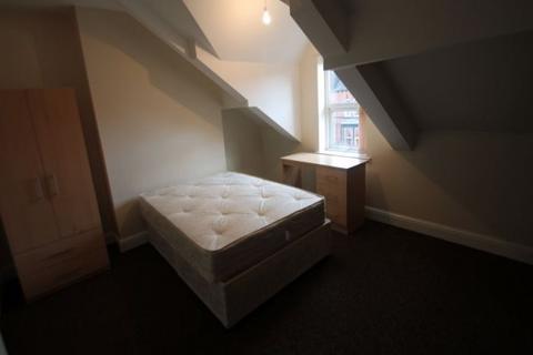5 bedroom house to rent, Cardigan Road, Leeds