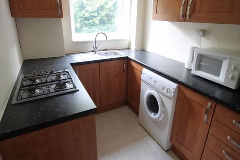 2 bedroom house to rent, Welton Court, Leeds