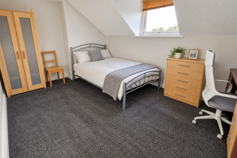 4 bedroom house to rent, Estcourt Avenue, Leeds