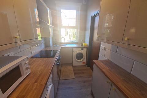 5 bedroom house to rent, Brudenell Street, Leeds