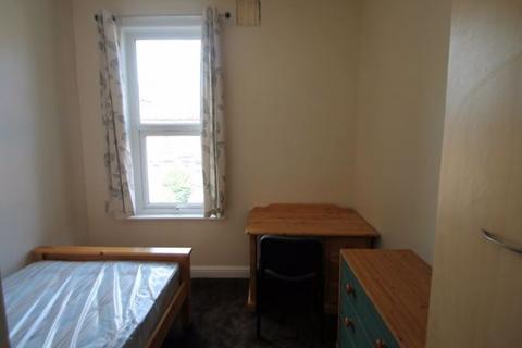 5 bedroom house to rent, Brudenell Street, Leeds