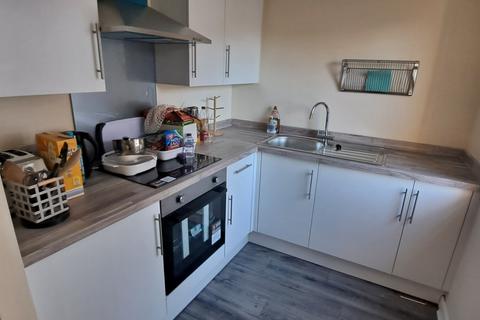 1 bedroom house to rent, Dene House Court, Leeds