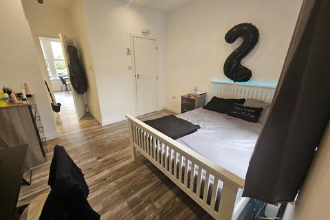 undefined, Estcourt Terrace, Leeds