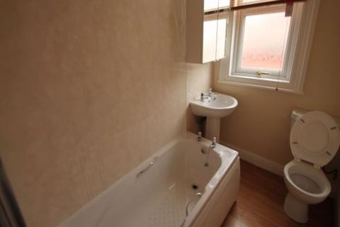 5 bedroom house to rent, Richmond Avenue, Leeds