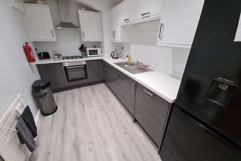 3 bedroom house to rent, Hyde Park, Leeds