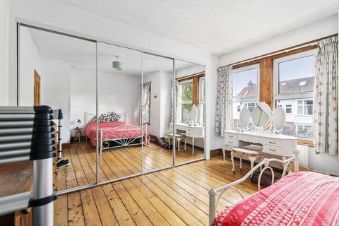 31 Montague Road, London, W7 3PG