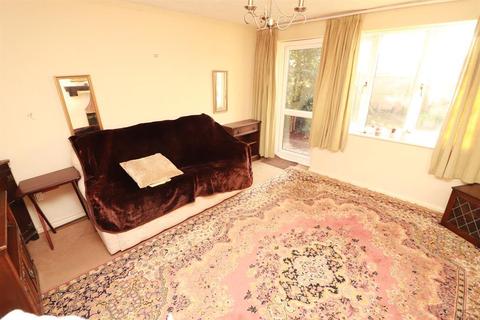 60 Sutherland Avenue, Yate, Bristol, BS37 5UQ