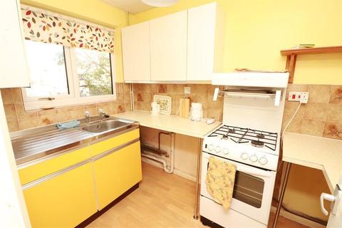 60 Sutherland Avenue, Yate, Bristol, BS37 5UQ