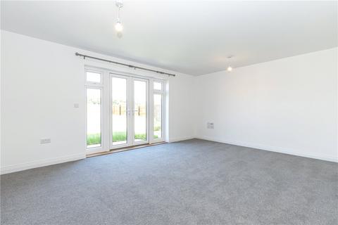 3 bedroom semi-detached house to rent, Rye Crescent, Curbridge, Witney, OX29