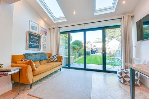 2 Avenue Terrace, Westcliff-on-sea, SS0 7PL