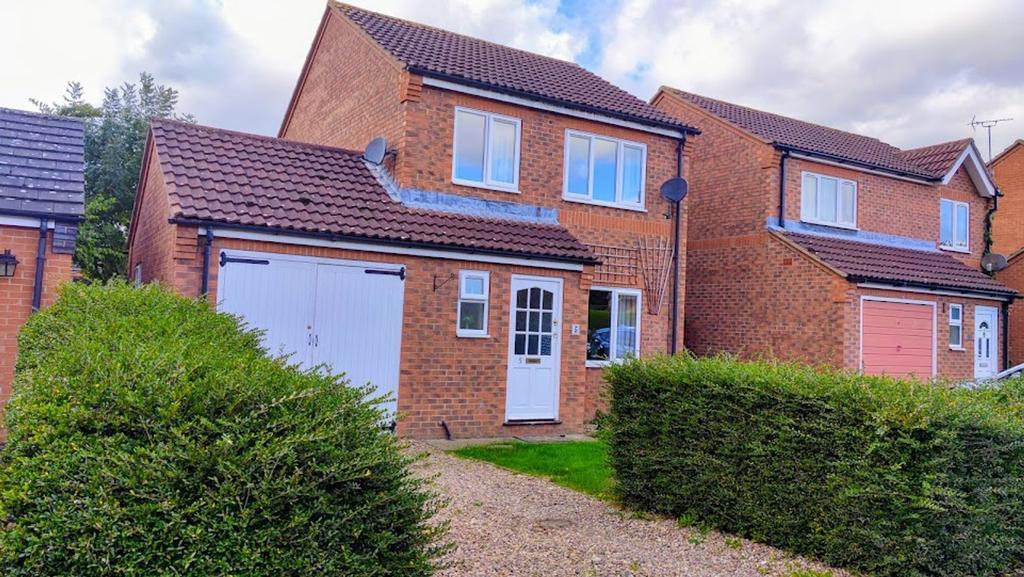 Shiregate, Metheringham, LN4 3 bed detached house £190,000