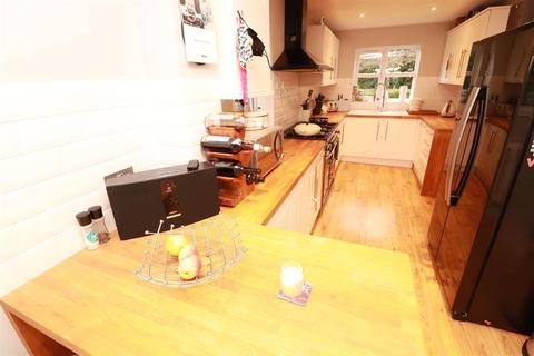 11 Coopers Drive, Yate, Bristol, BS37 7XZ