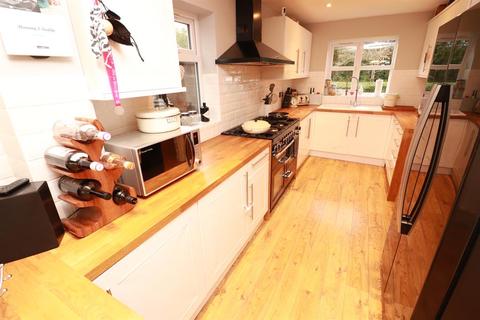 11 Coopers Drive, Yate, Bristol, BS37 7XZ