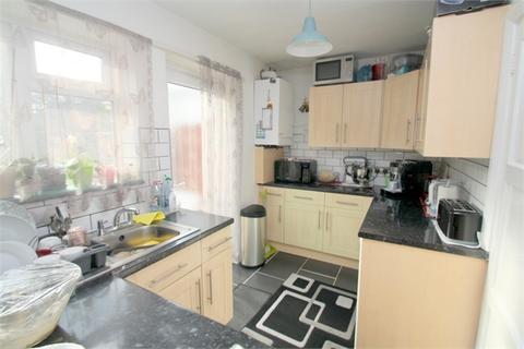 3 bedroom detached house to rent - Viola Avenue, Staines-upon-Thames, Surrey