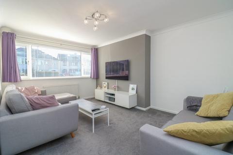 9a Greensward Lane, Hockley, SS5 5HD
