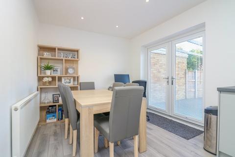 9a Greensward Lane, Hockley, SS5 5HD