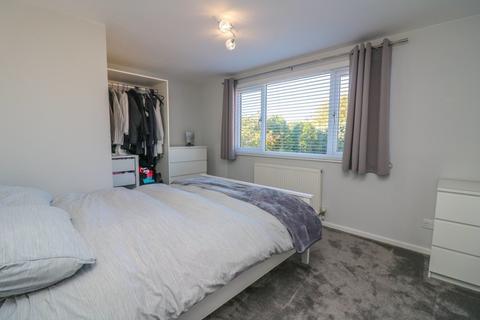 9a Greensward Lane, Hockley, SS5 5HD