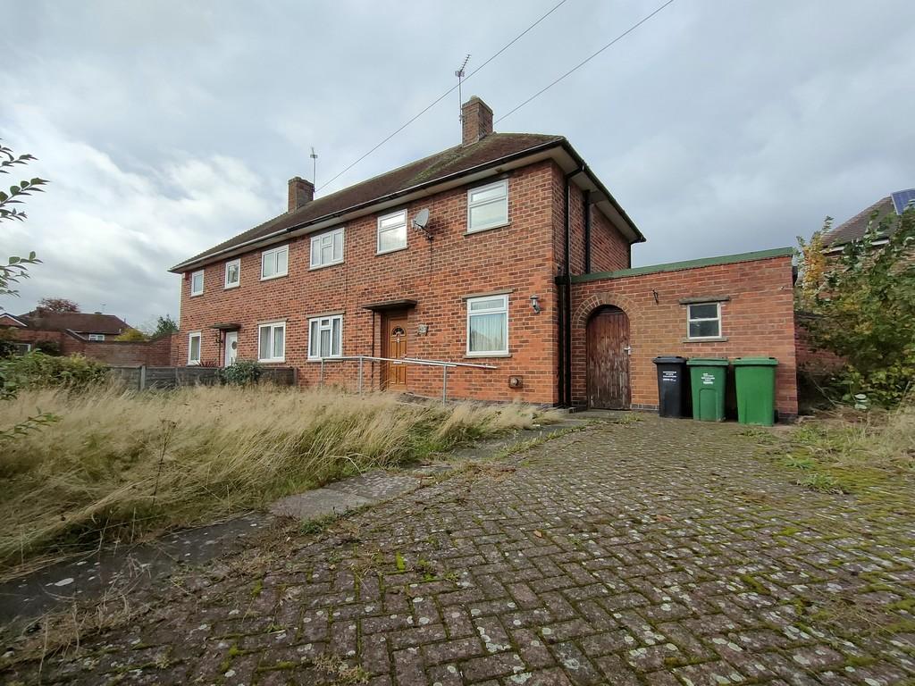 Broadway, Loughborough 3 bed semidetached house £150,000