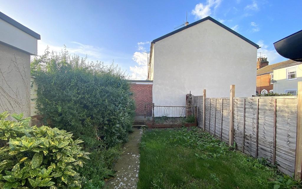 Orford Street, Ipswich IP1 3NS 2 bed terraced house £215,000