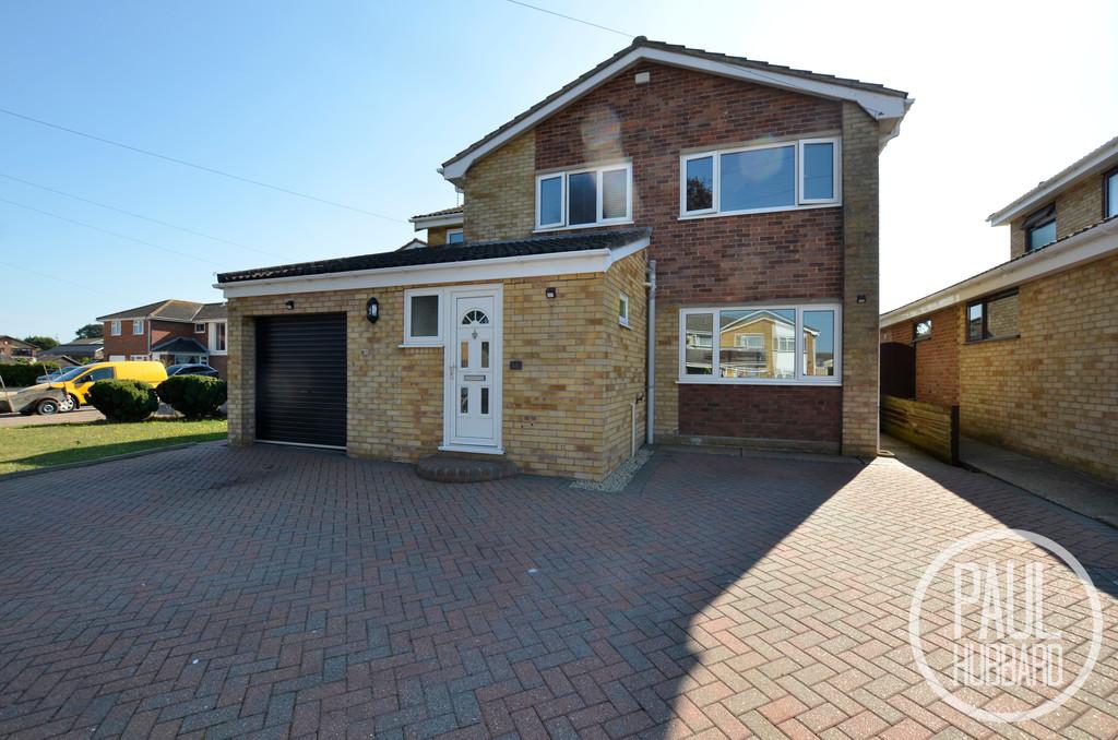 Andrew Way, Carlton Colville 3 bed detached house £375,000