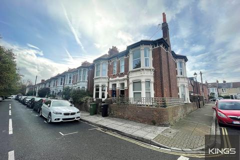 2 bedroom ground floor flat to rent, Shirley Road, Southsea