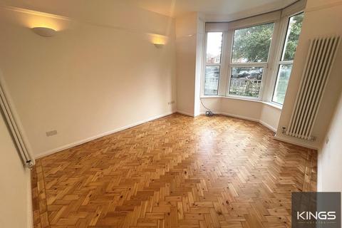 2 bedroom ground floor flat to rent, Shirley Road, Southsea