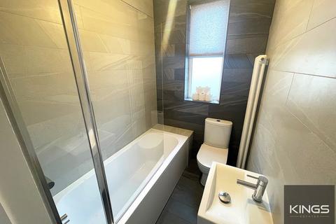 2 bedroom ground floor flat to rent, Shirley Road, Southsea
