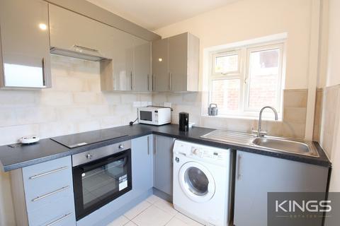 4 bedroom semi-detached house to rent, Harrison Road, Southampton