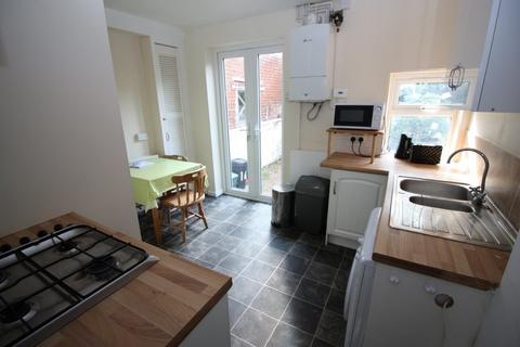 2 bedroom end of terrace house for sale, St James, Exeter