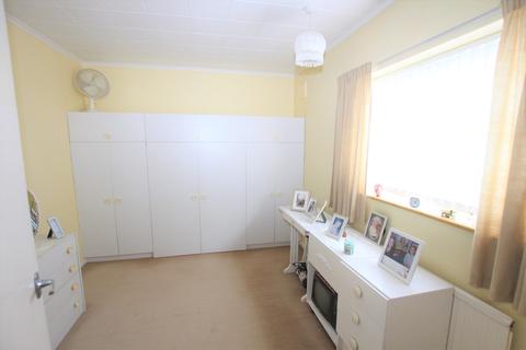 8 Hayward Close, Crayford, Dartford, DA1 4DA
