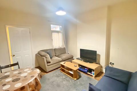 168 Tomkinson Road, Nuneaton, CV10 8BW