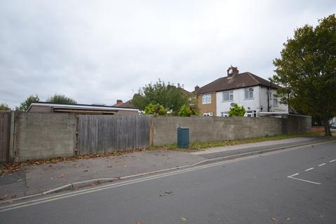 146 Locket Road, Wealdstone, Harrow, HA3 7NR