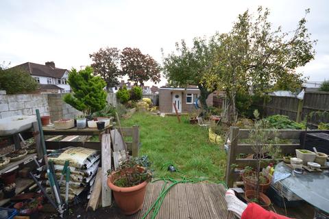 146 Locket Road, Wealdstone, Harrow, HA3 7NR