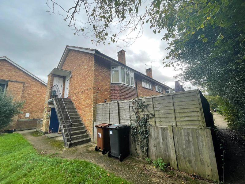 Radlett Road, Watford 2 bed £235,000