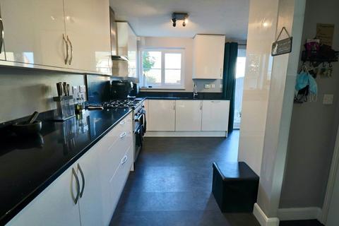 6 Lune Way, Bingham, Nottingham, NG13 8YX