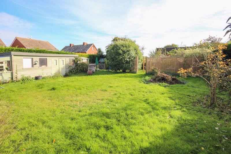 Westmarsh, Canterbury 4 bed detached house £600,000