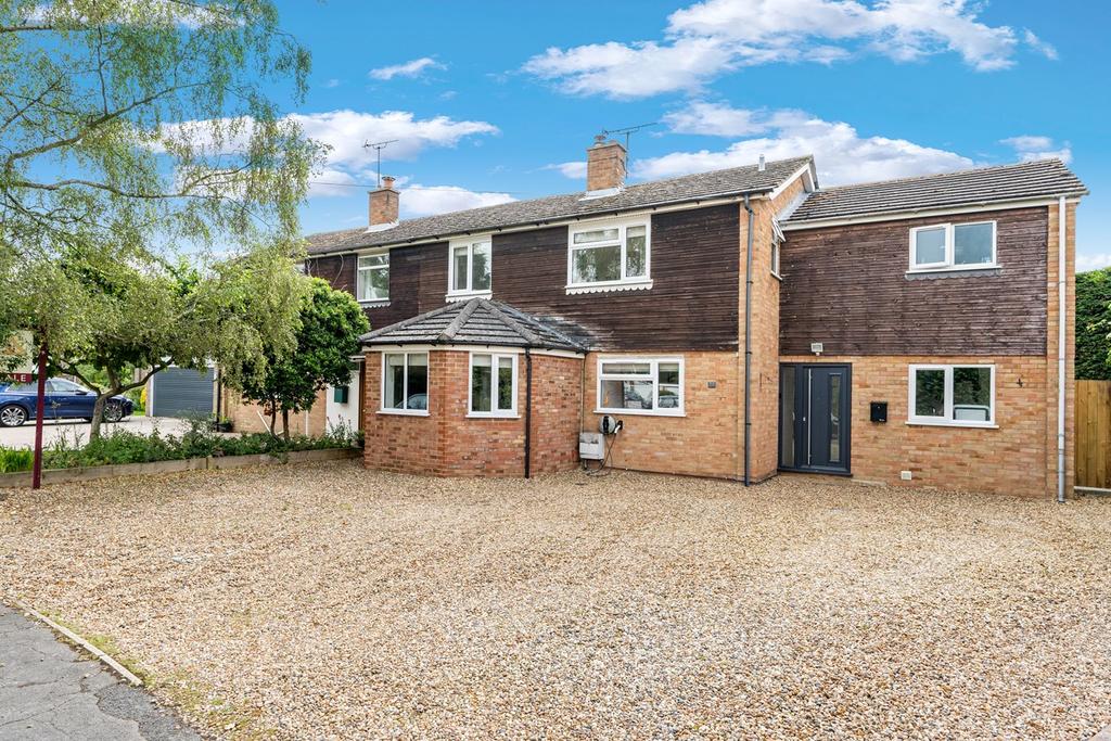 Westbrook, Hilton, Huntingdon, PE28 4 bed semidetached house £515,000