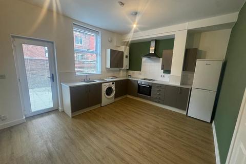 2 bedroom terraced house to rent, Heather Street, Clayton, Manchester, M11 4FW