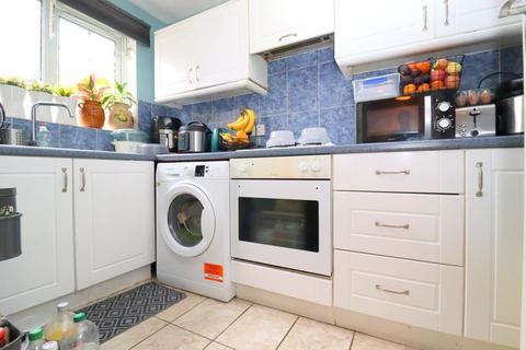 131 Ravenhill Way, Luton, LU4 0HD