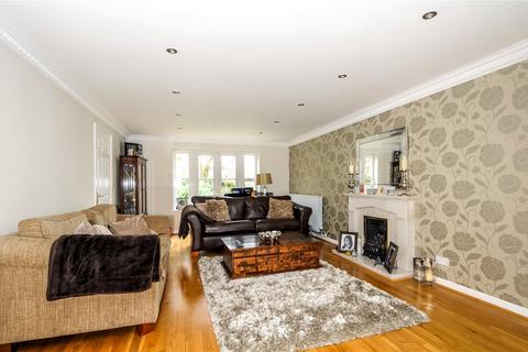 undefined, Roundshead Drive, Warfield, Berkshire, RG42