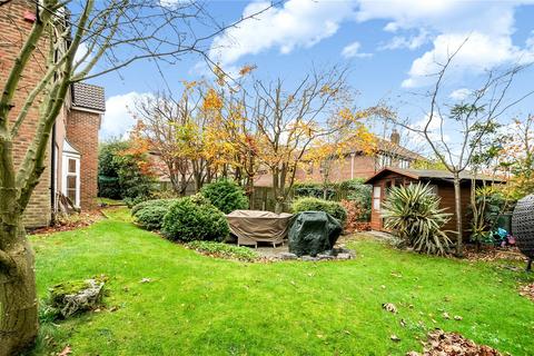 undefined, Roundshead Drive, Warfield, Berkshire, RG42